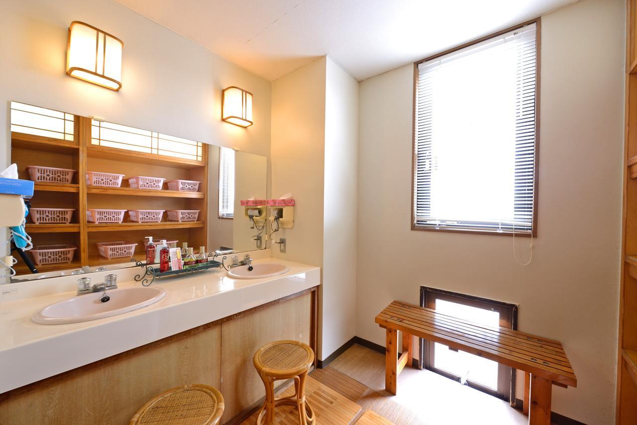 Riverside Hotel Sansuikan 히타 외부 사진