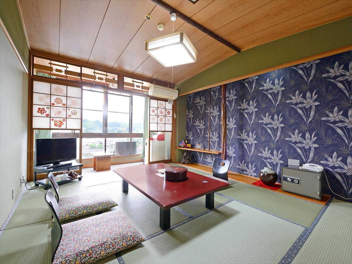 Riverside Hotel Sansuikan 히타 외부 사진